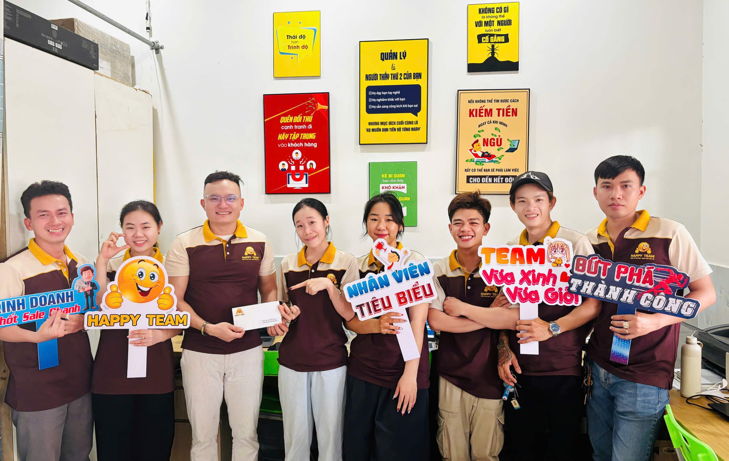 Đội ngũ Happy Team